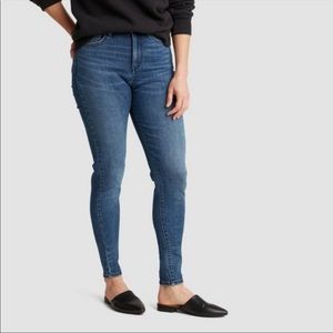 Denizen from Levi’s High Rise Super Skinny Blue Jeans Stretch 30